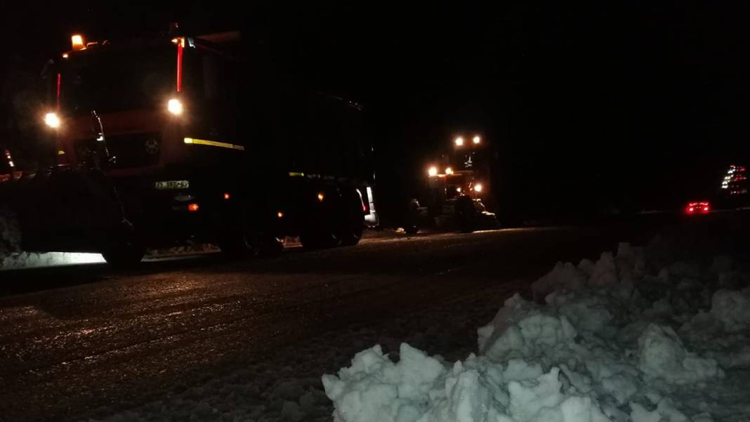 Alacabel'e lapa lapa yağdı: Kar 30 santimetreye ulaştı 3